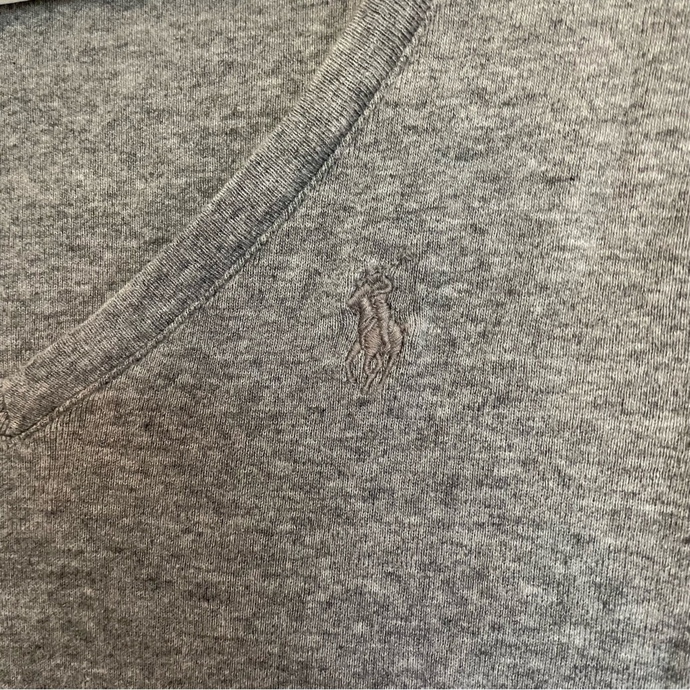 3 for $30 | Ralph Lauren Blue Label Gray V Neck Tee Shirt - Picture 3 of 10